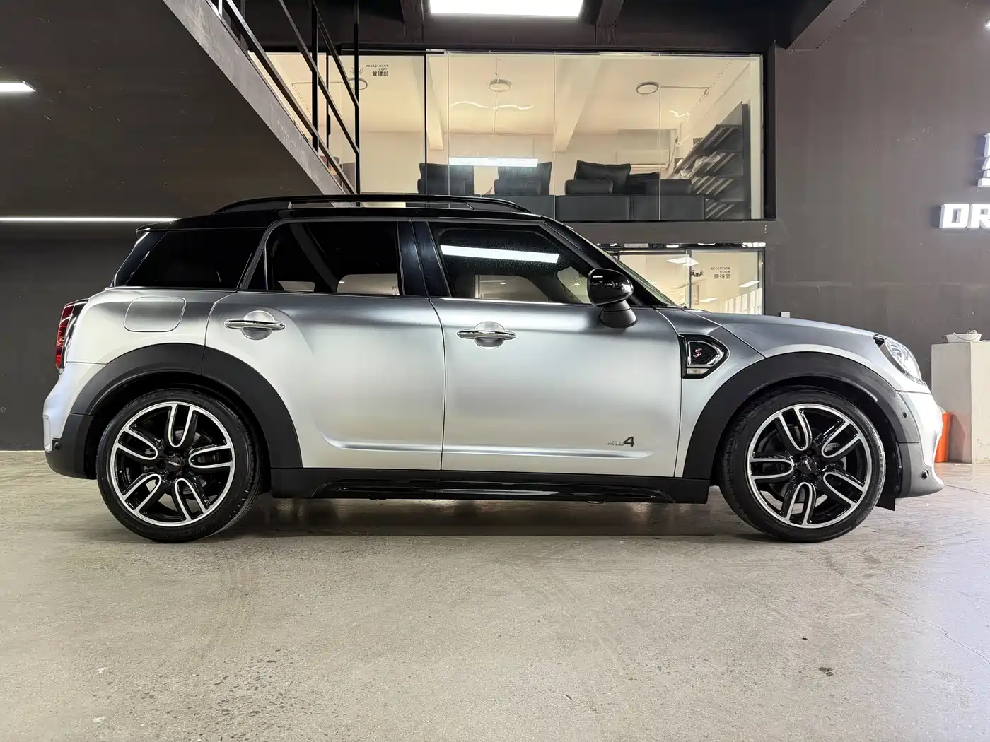 Фото 10 - MINI COUNTRYMAN