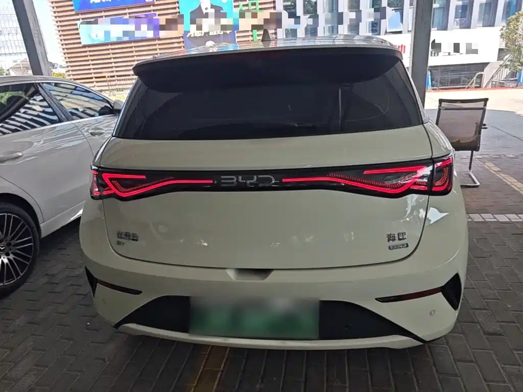 Фото 6 - BYD Dolphin