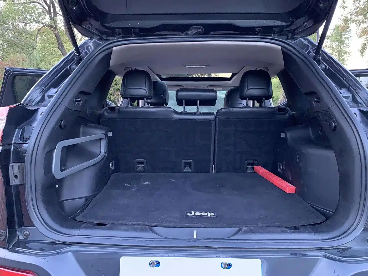Фото 20 - Jeep Cherokee