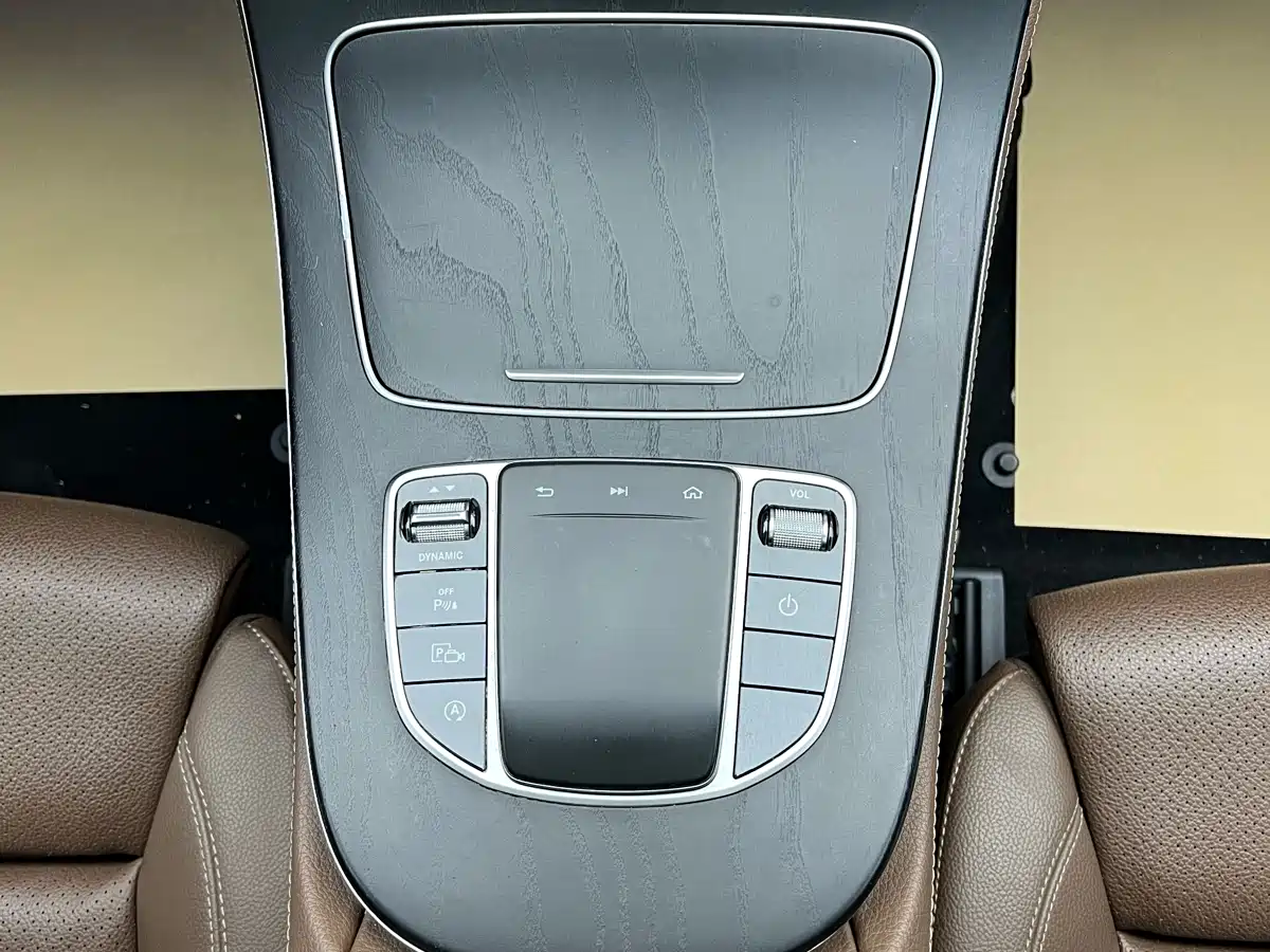 Mercedes-Benz E-Class 2019 E 260 L Sport фото 23