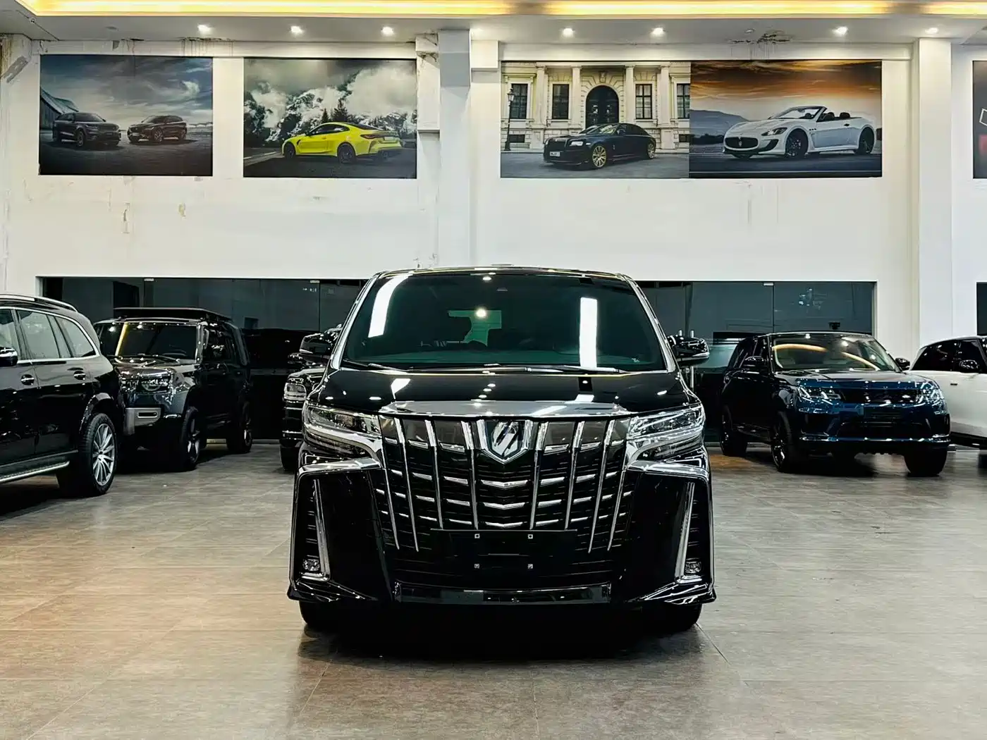 Toyota Alphard 2021 Hybrid 2.5L Ultimate фото 2