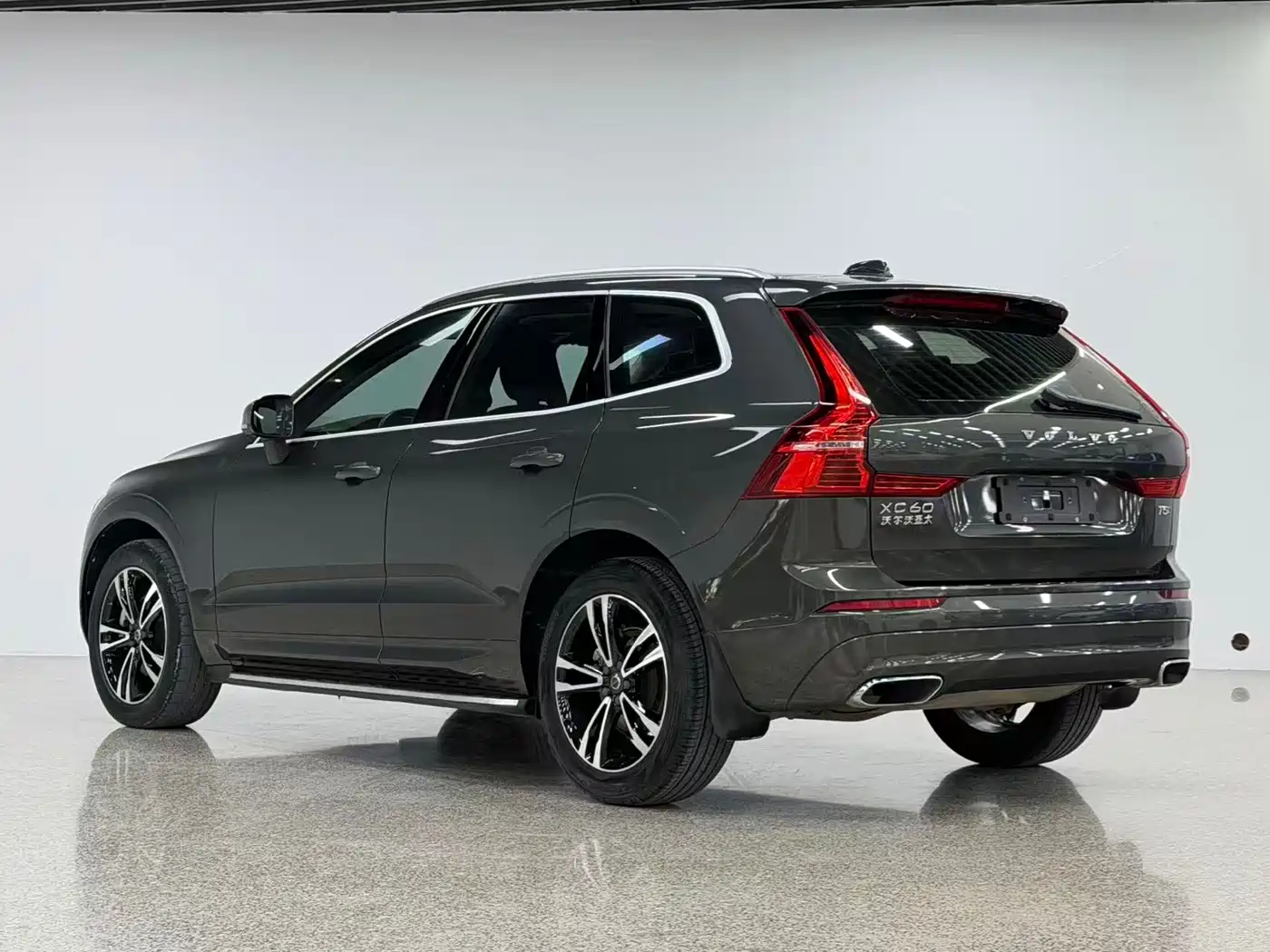 Фото 3 - Volvo XC60