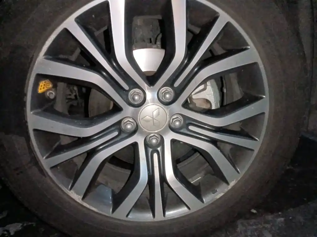 Photo 26 - Mitsubishi Outlander