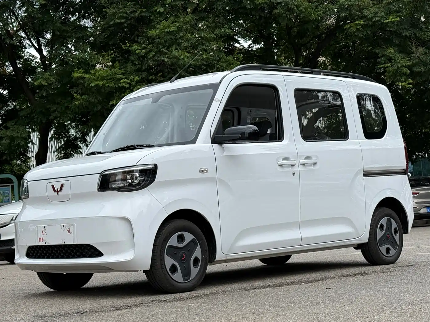Wuling Motors Wuling Zhiguang NEV 2026 2025 Model 305km Base Version