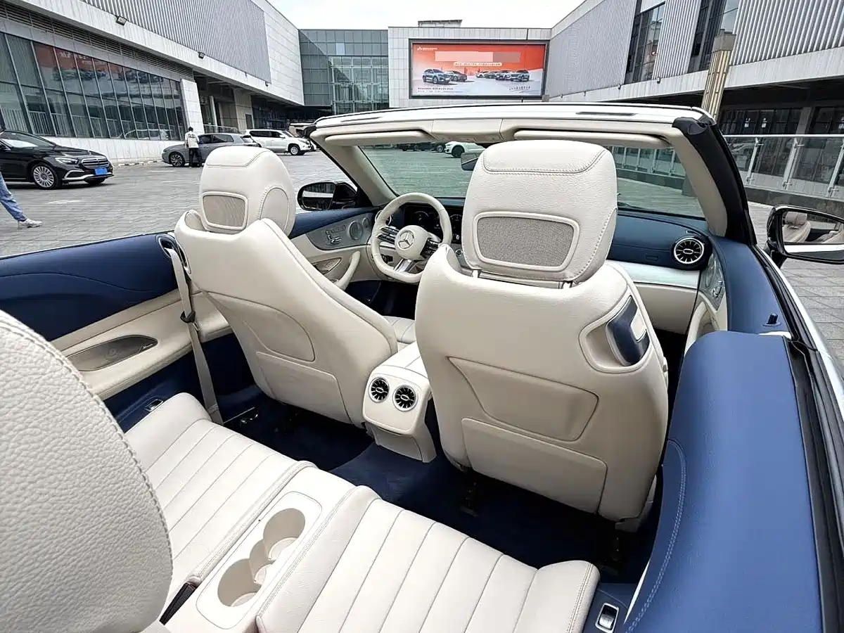 Mercedes-Benz E-Class (Import) 2023 E 260 Convertible Coupe фото 5