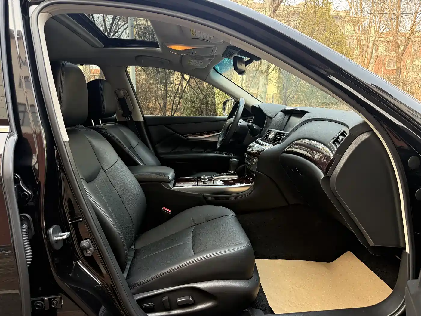 Infiniti Q70 2015 Q70L 3.5L Hybrid Premium фото 11