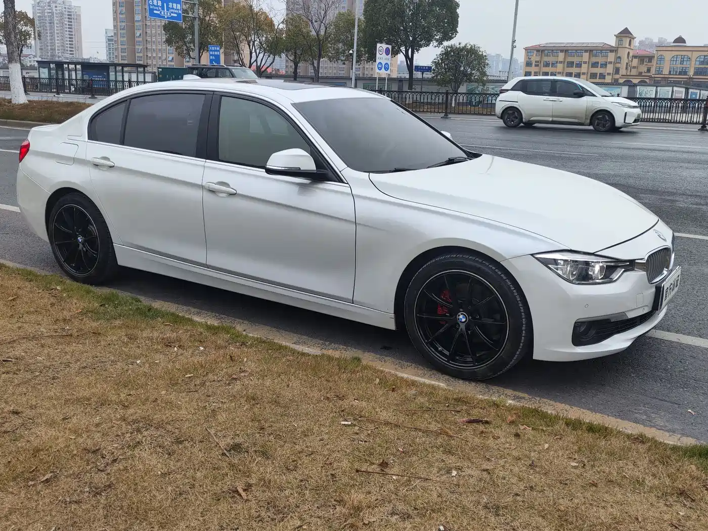 BMW 3 Series 2018 320Li Fashion Style фото 3