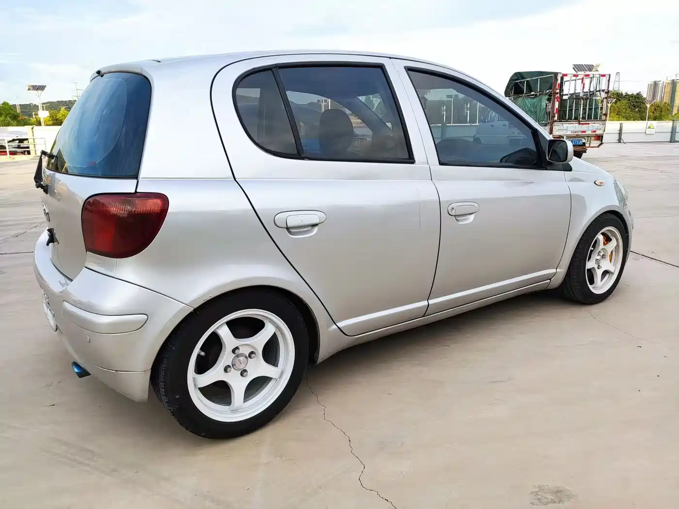 FAW Vizi 2003 2004 Model 1.3L Automatic Luxury