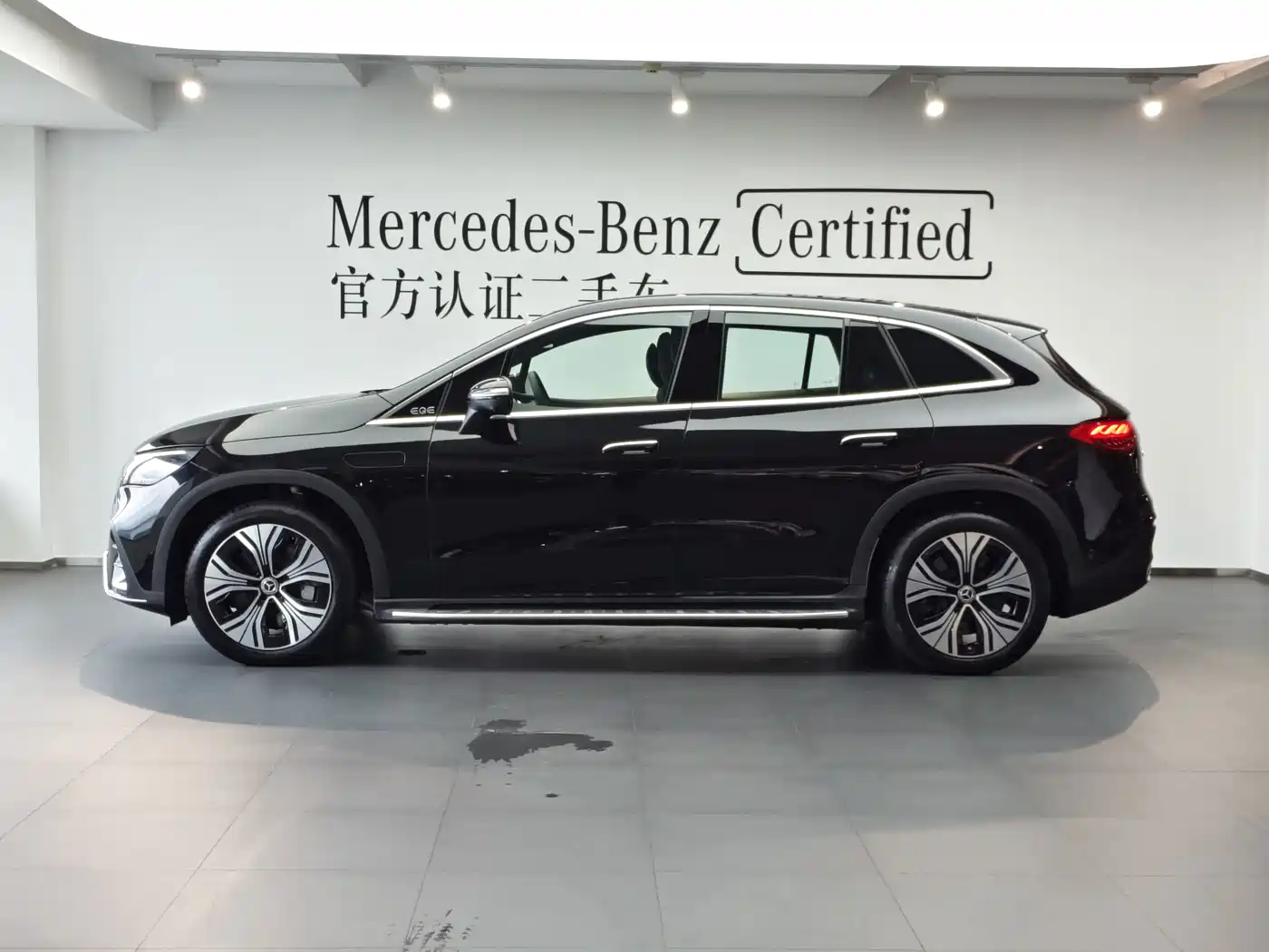 Mercedes-Benz EQE SUV 2025 2024 500 4MATIC Luxury Edition