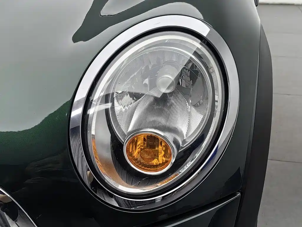 MINI CLUBMAN 2012 2011 1.6L COOPER Fun