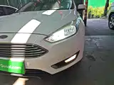 Фото 24 - Ford Focus