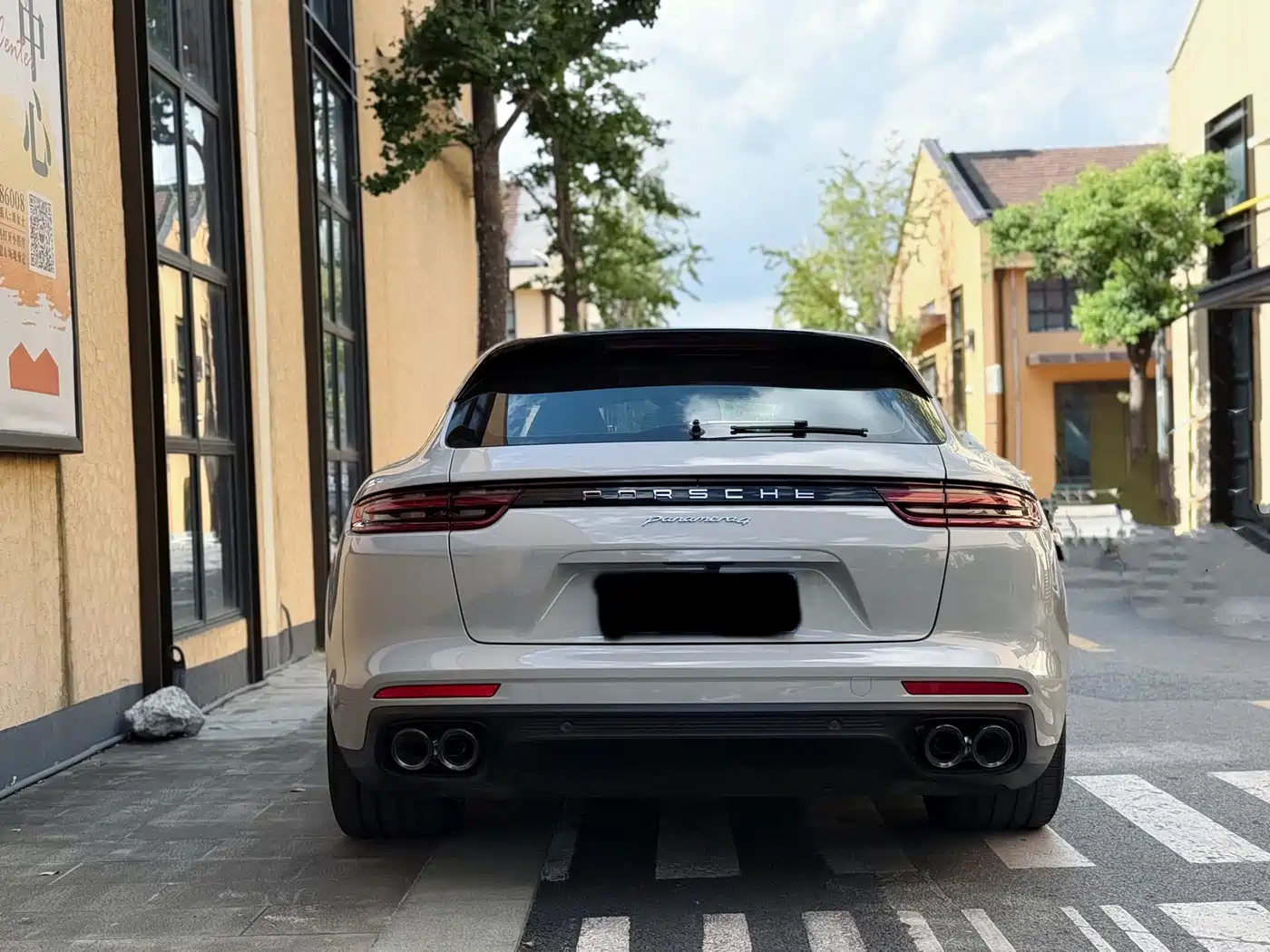 Porsche Panamera 2017 Panamera 4 Sport Turismo 3.0T фото 10