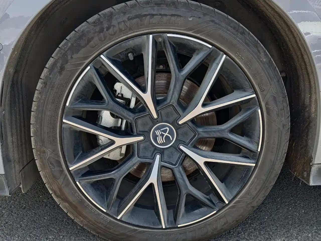 BYD HAN
