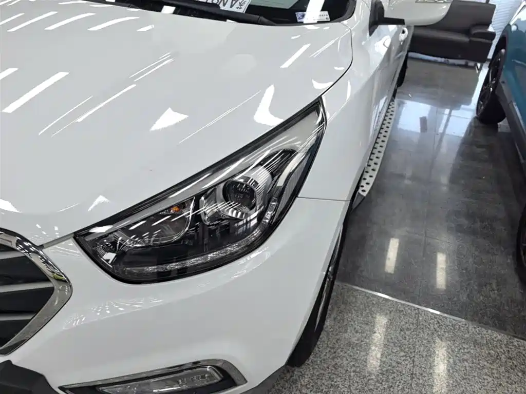Hyundai Beijing Hyundai ix35 2015 2.0L Automatic 2WD Comfort China V фото 24