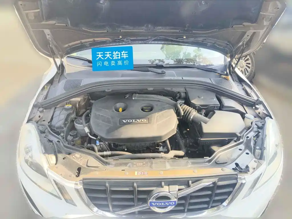 صورة 3 - Volvo XC60 (Import)