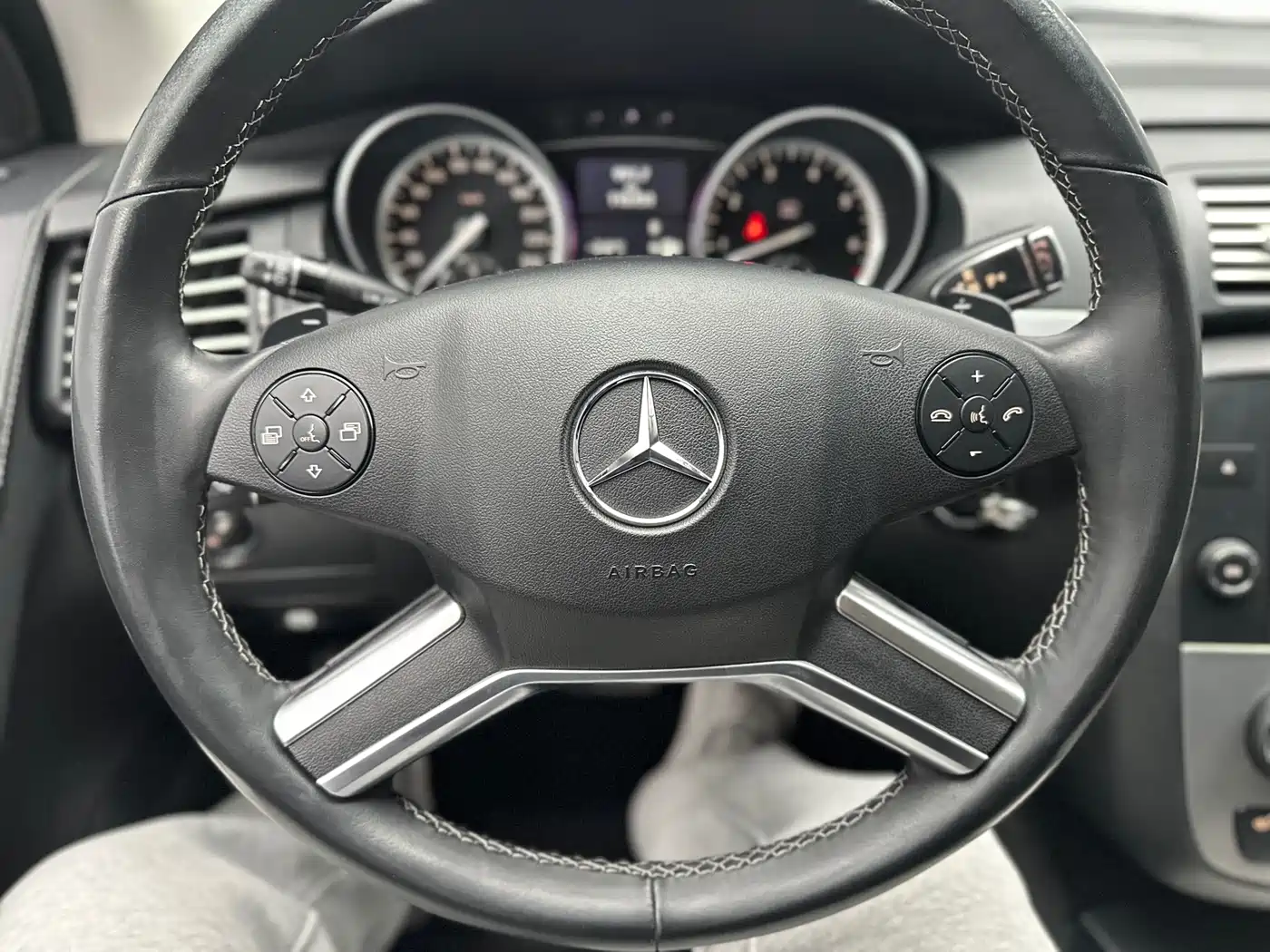 Mercedes-Benz R-Class 2015 R 320 4MATIC Luxury фото 22