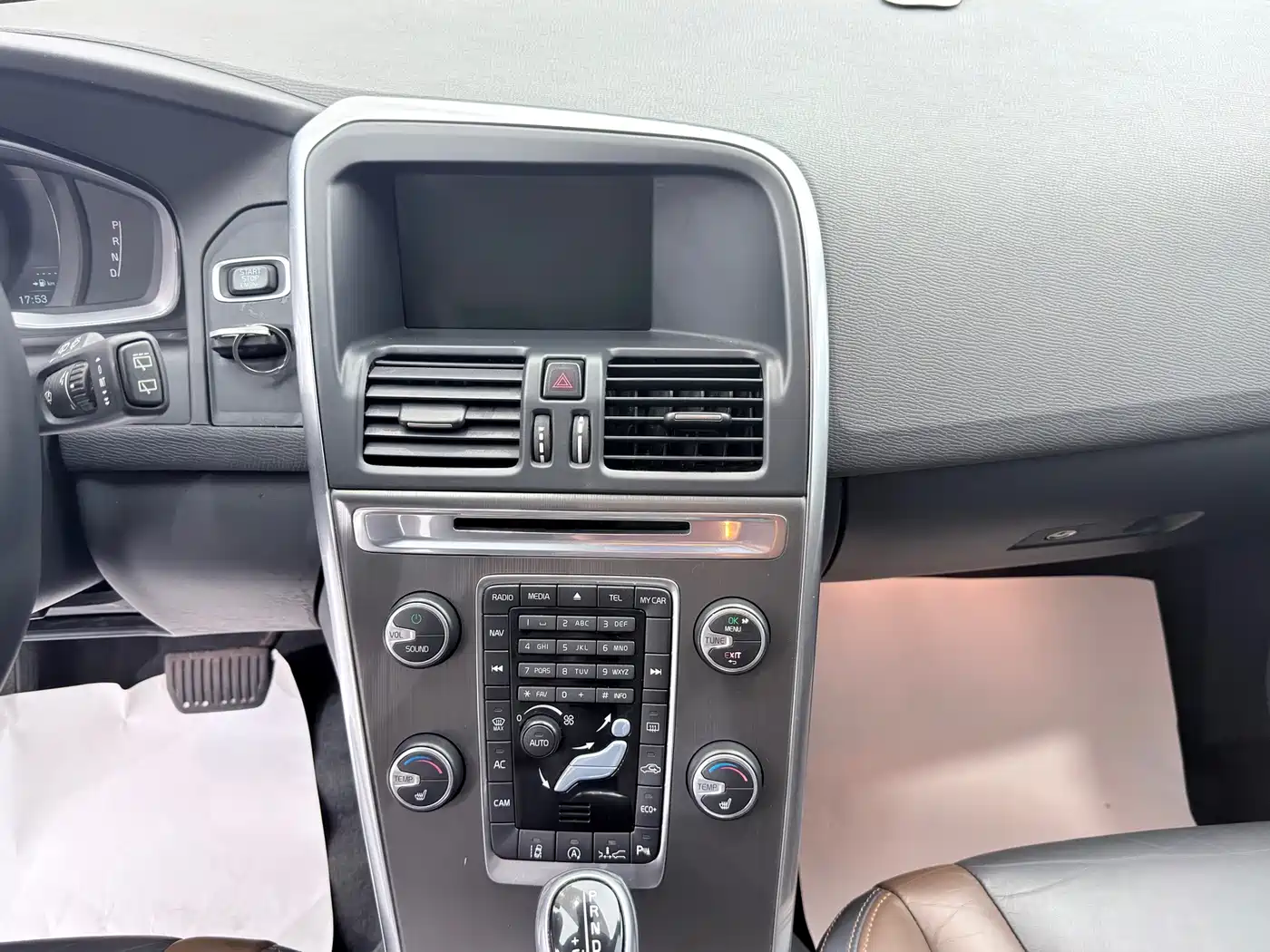 Volvo XC60 (Import) 2014 2014 Facelift T5 Elegance