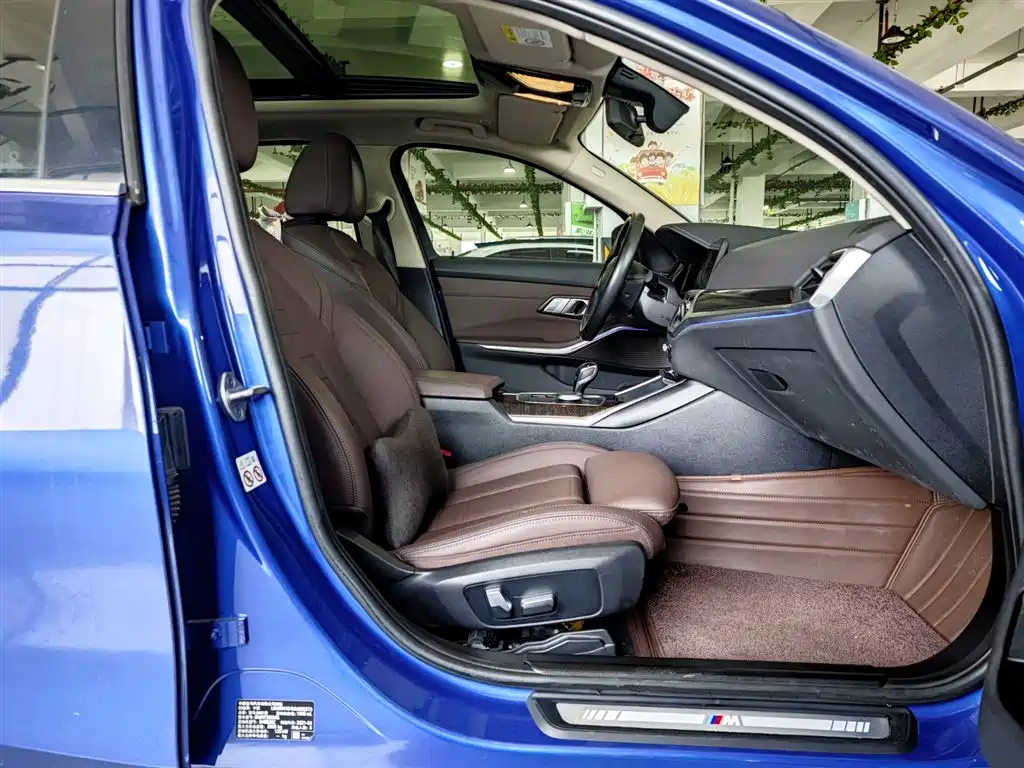 BMW 3 Series 2021 Second Facelift 325Li M Sport Package фото 27