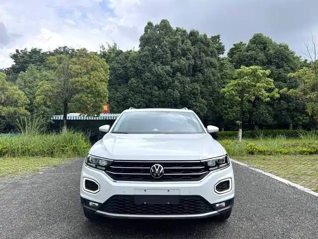 Volkswagen T-Roc 280TSI DSG, моноприводный, Comfort, PLUS