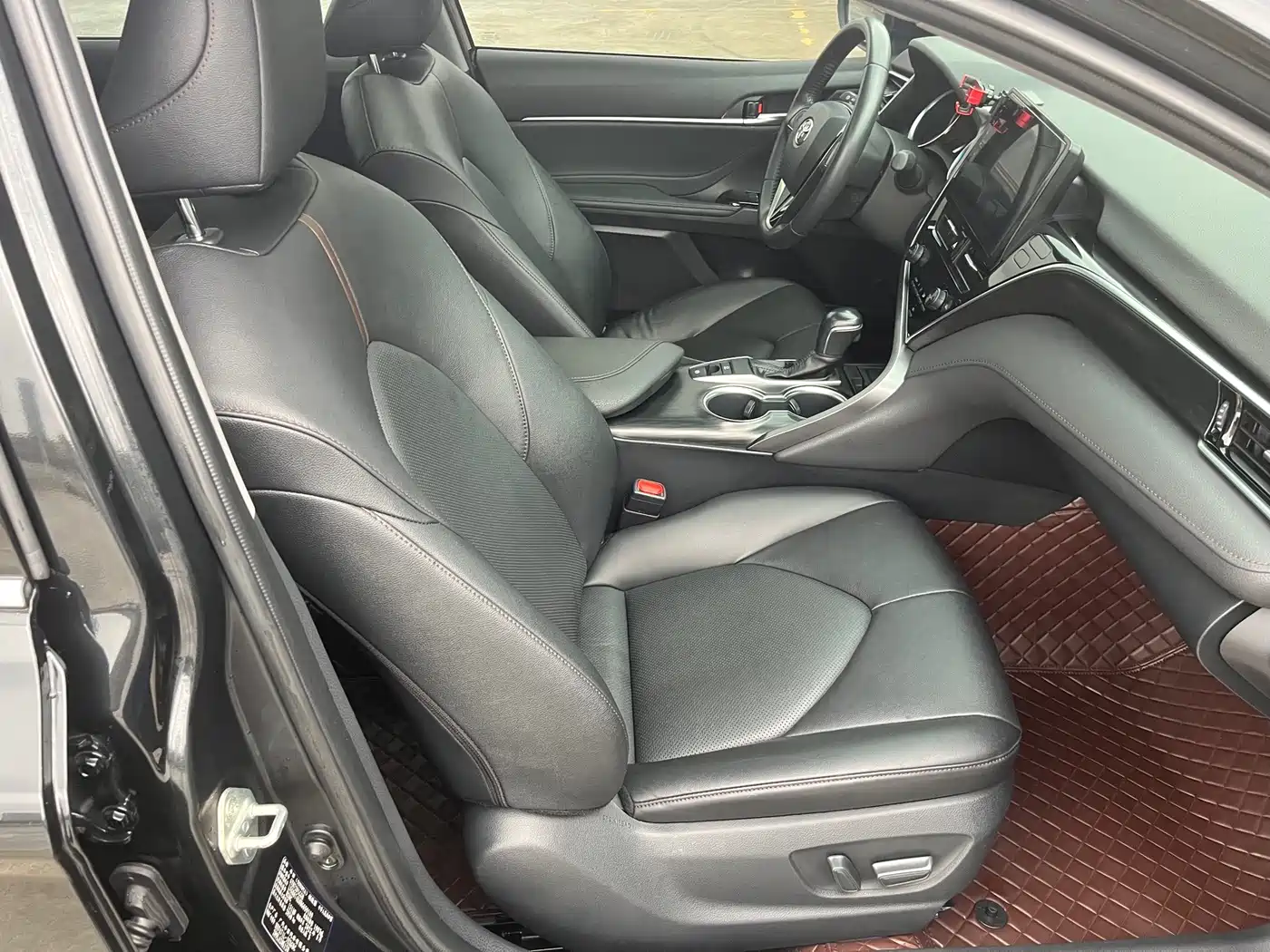 Toyota Camry 2022 2023 2.0G Luxury Edition