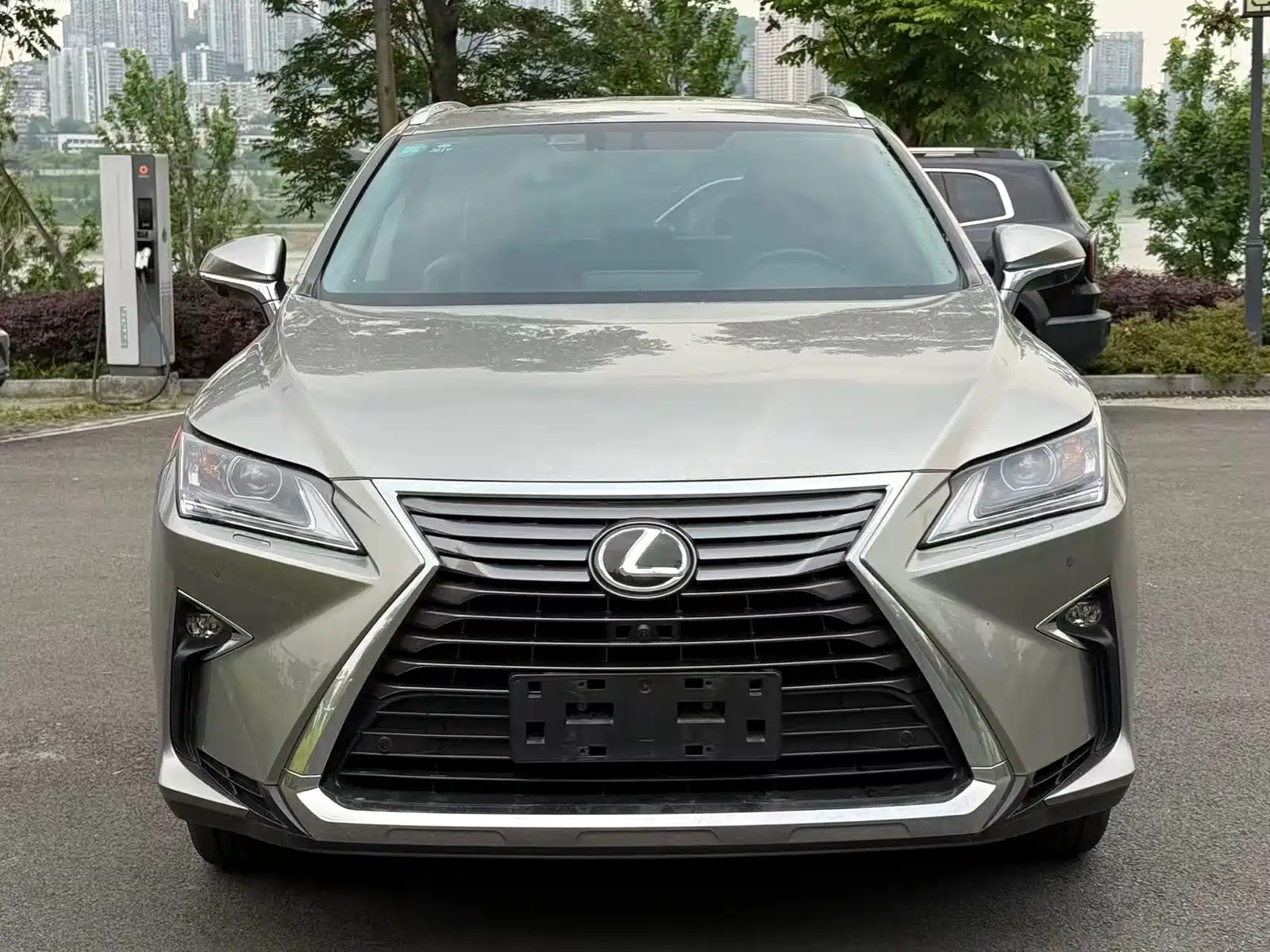 Photo 2 - Lexus RX