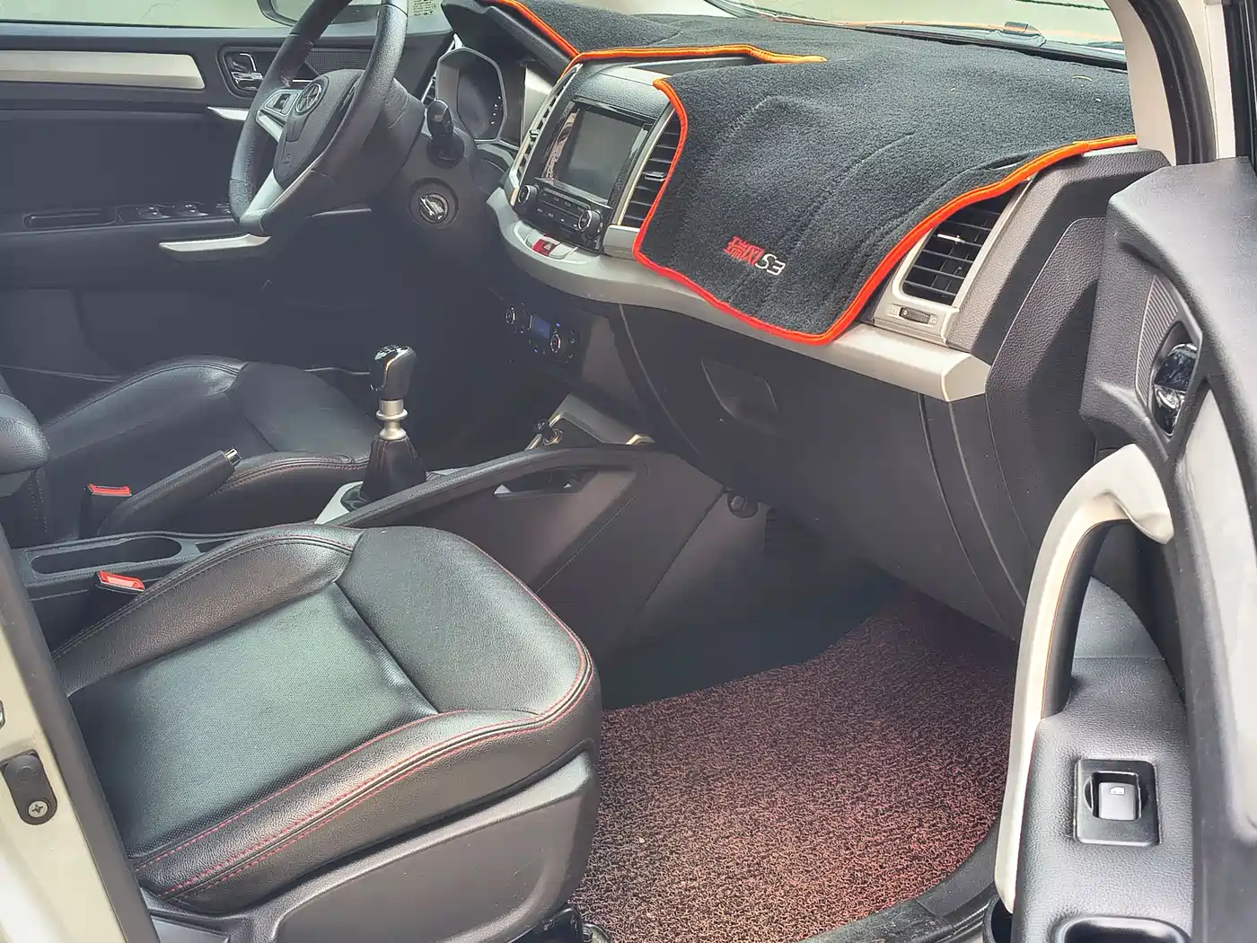 JAC Motors Refine S3 2016 2016 1.5L Manual Luxury Smart