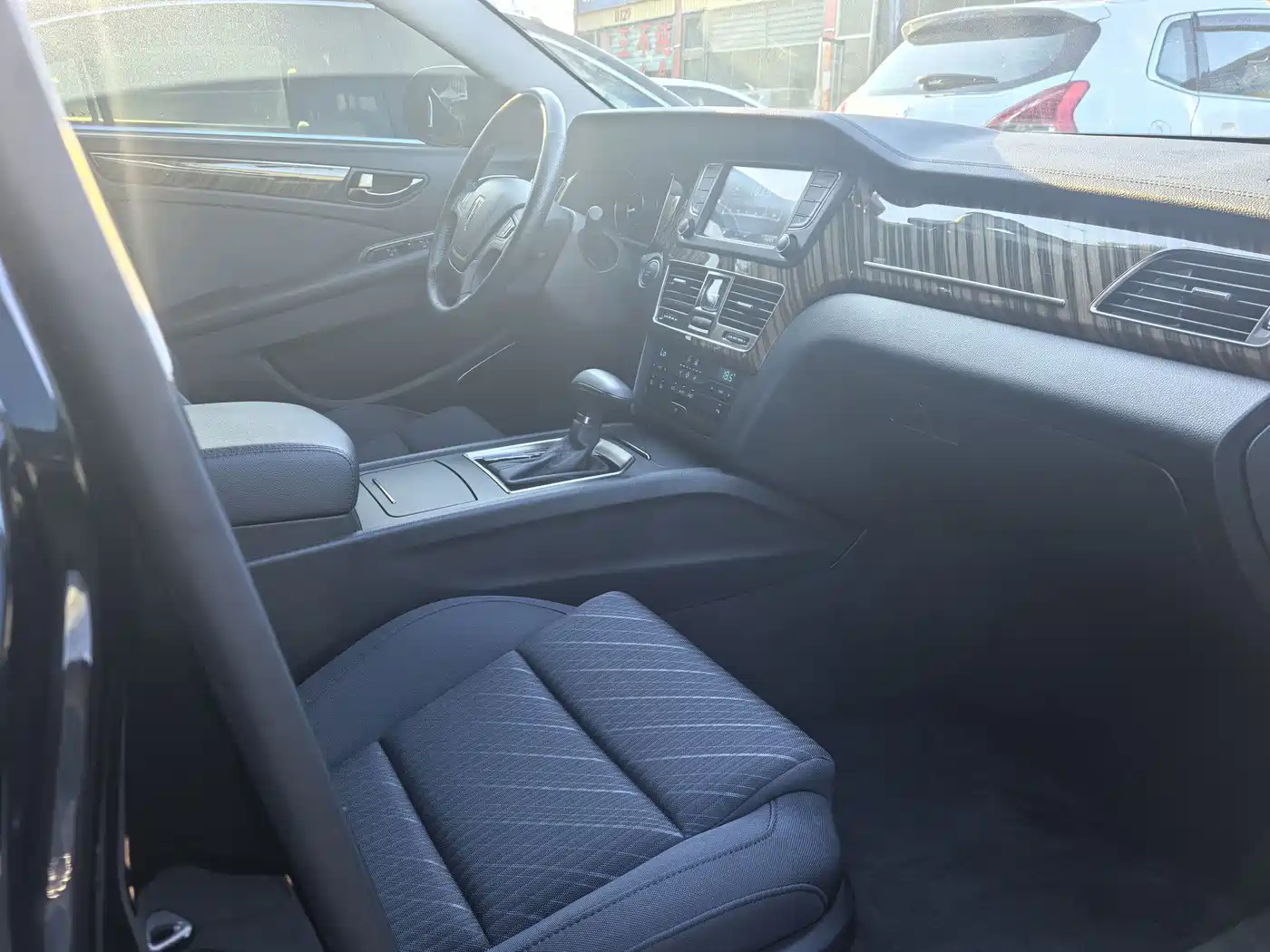 Hongqi H7 2022 2021 1.8T Comfort Edition