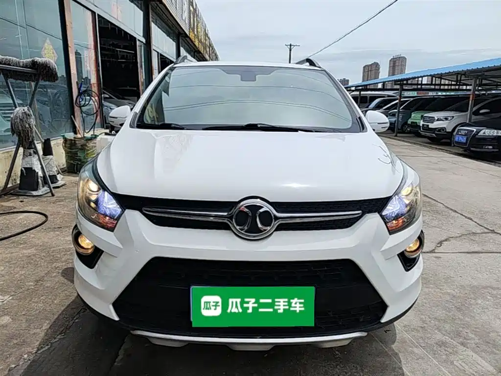BAIC Senova X25 2017 2017 1.5L Auto Elite Navigation
