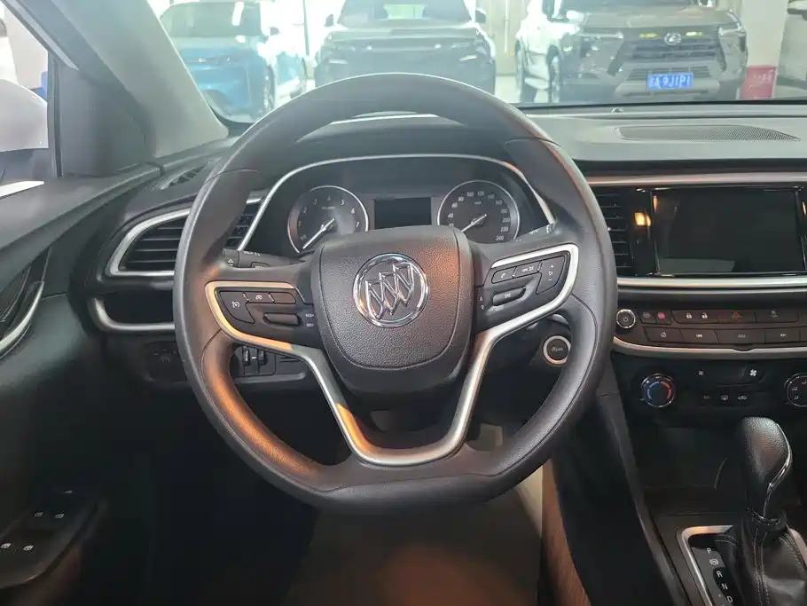 Фото 15 - Buick Excelle