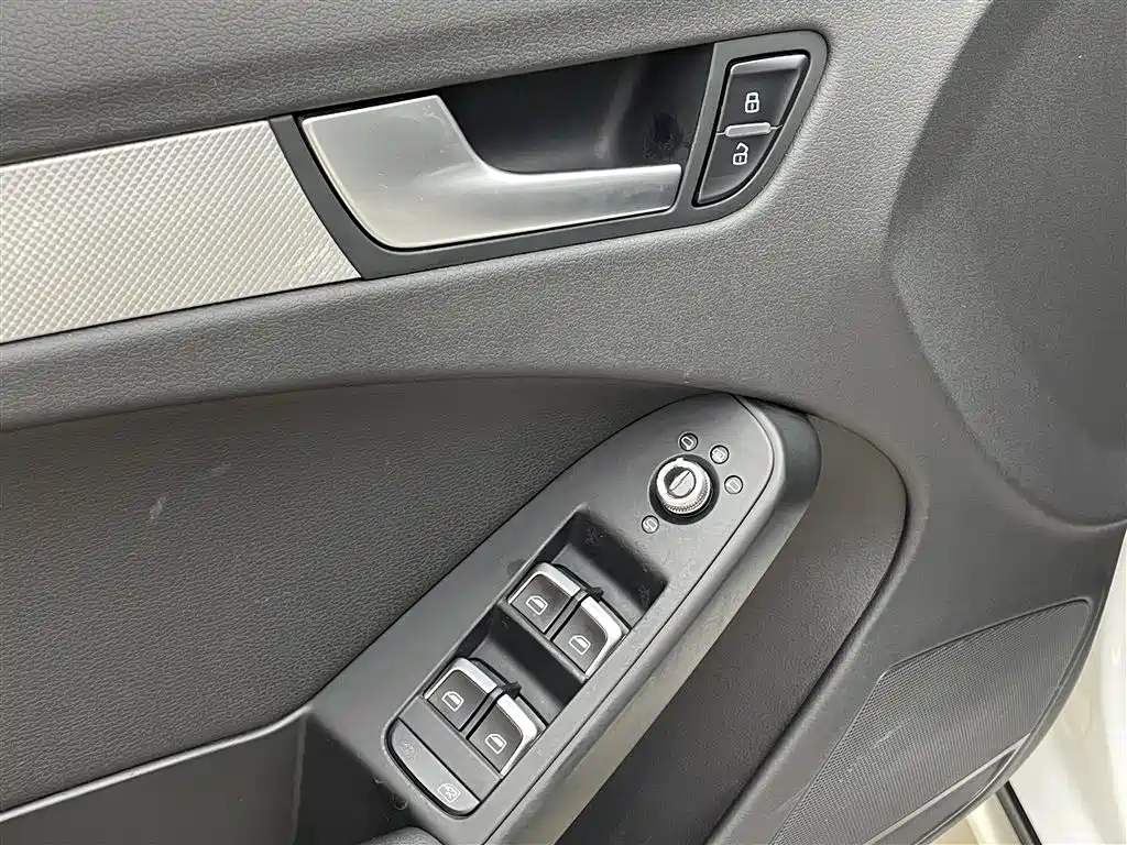 Audi A4 (Import) 2013 40 TFSI allroad quattro Comfort фото 10