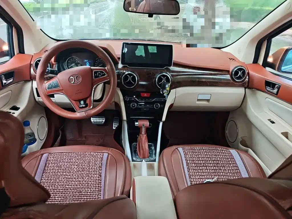 BAIC Senova X25 2017 2015 1.5L Automatic Elite