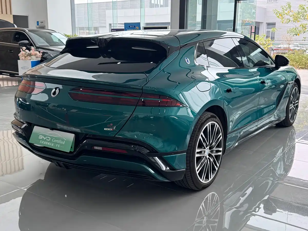 Denza Z9GT 2026 2026 Model Yi San Fang Flash Charge Performance Edition