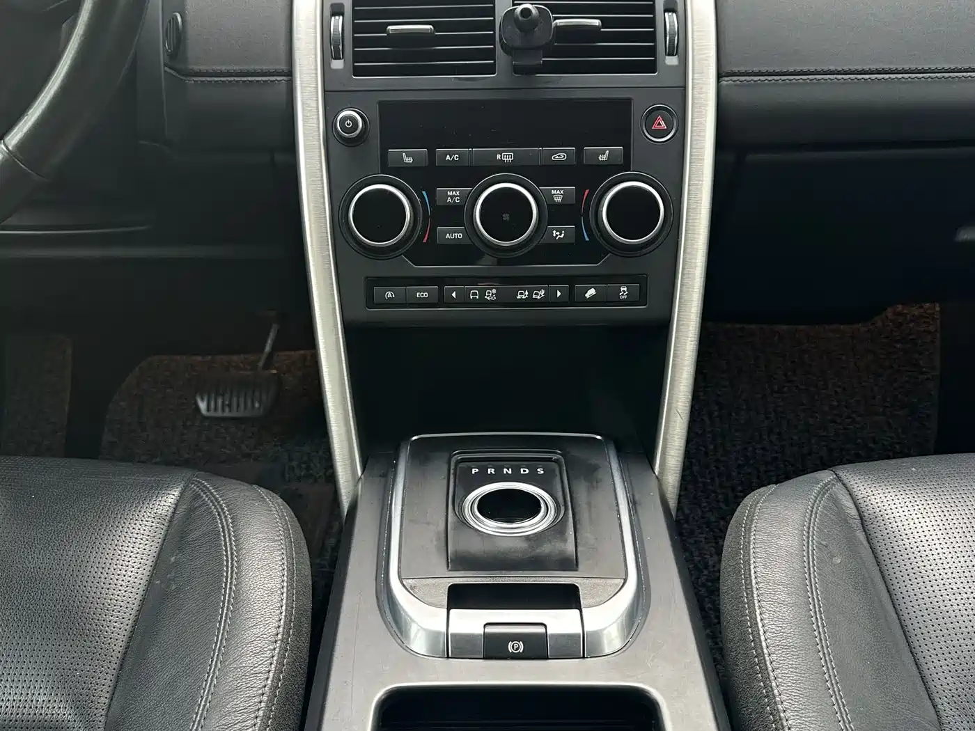 Land Rover Discovery Sport 2016 2.0T HSE фото 11