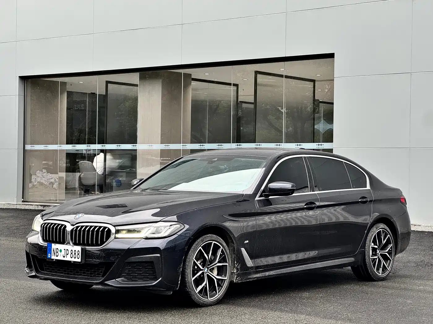BMW 5 Series 2022 530Li Exclusive M Sport Package фото 2
