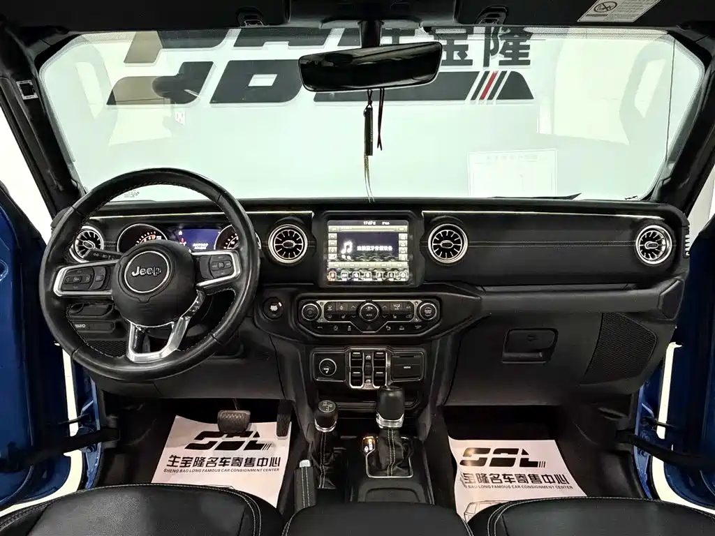 Фото 7 - Jeep Gladiator