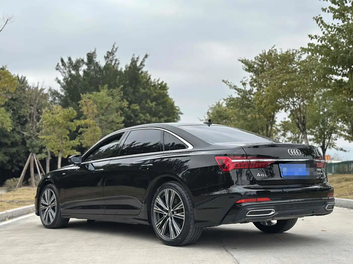Audi A6L 2021 45 TFSI Exclusive Elegance фото 5