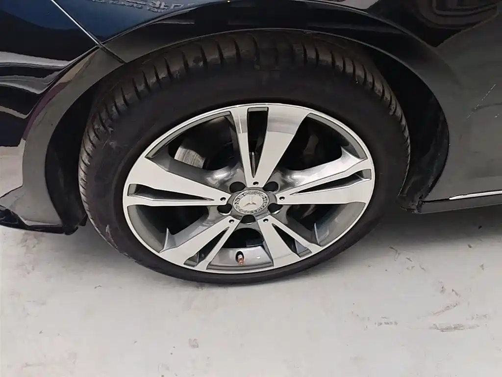 Mercedes-Benz E-Class 2015 E 320 L 4MATIC фото 23