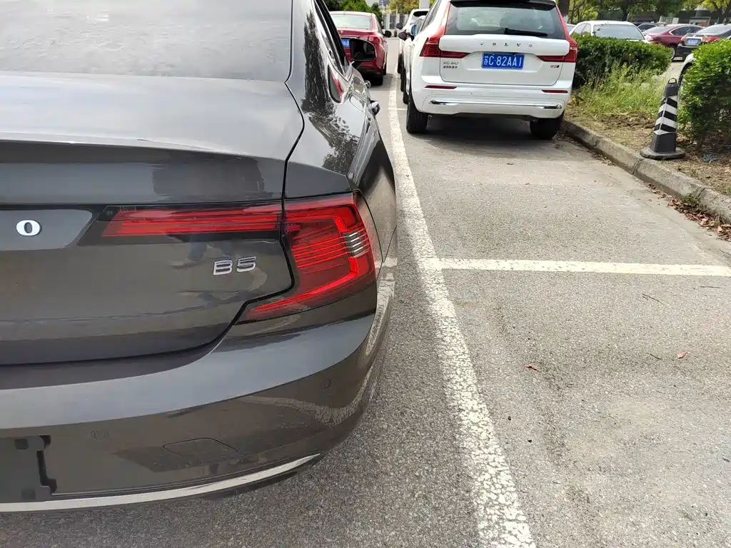 Volvo S90 2025 2025 B5 Zhiyuan Luxury Edition