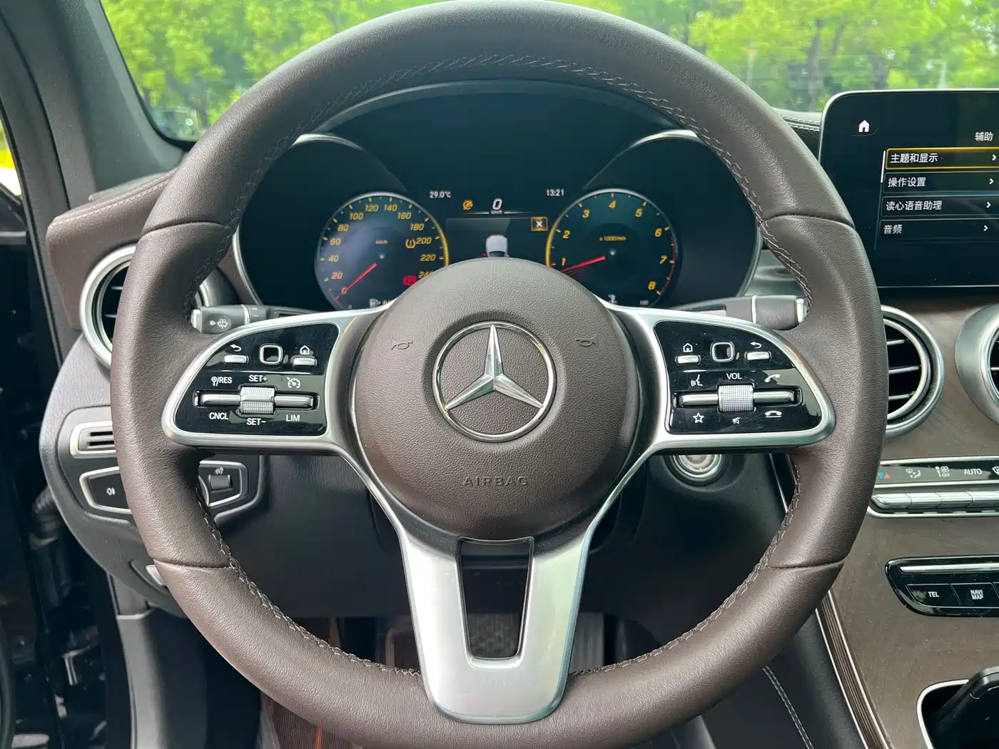 Mercedes-Benz GLC 2021 GLC 260 L 4MATIC Luxury фото 10