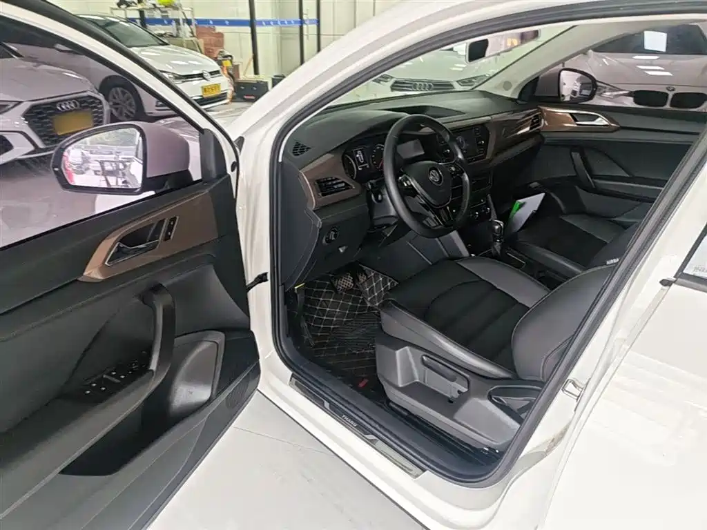 Volkswagen Tharu 2019 280TSI 2WD Comfort Edition China VI фото 16