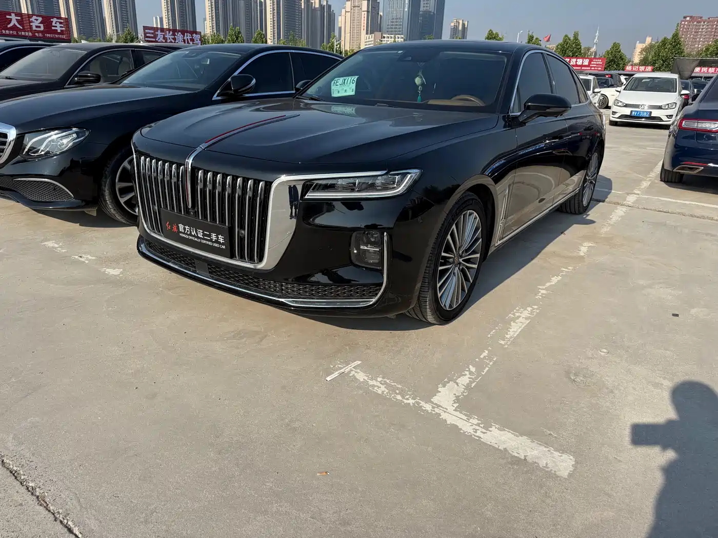 Hongqi H9 2022 2.0T Smart Connect Flag Smooth Edition фото 3