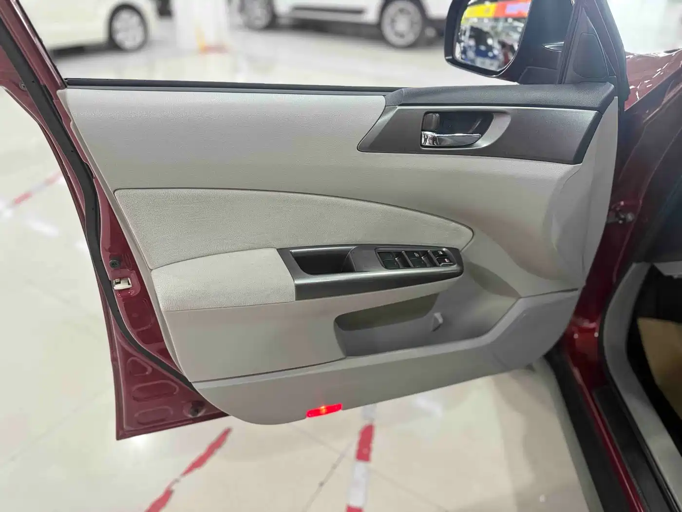 Subaru Forester 2011 2.5XS Automatic Luxury Edition фото 6