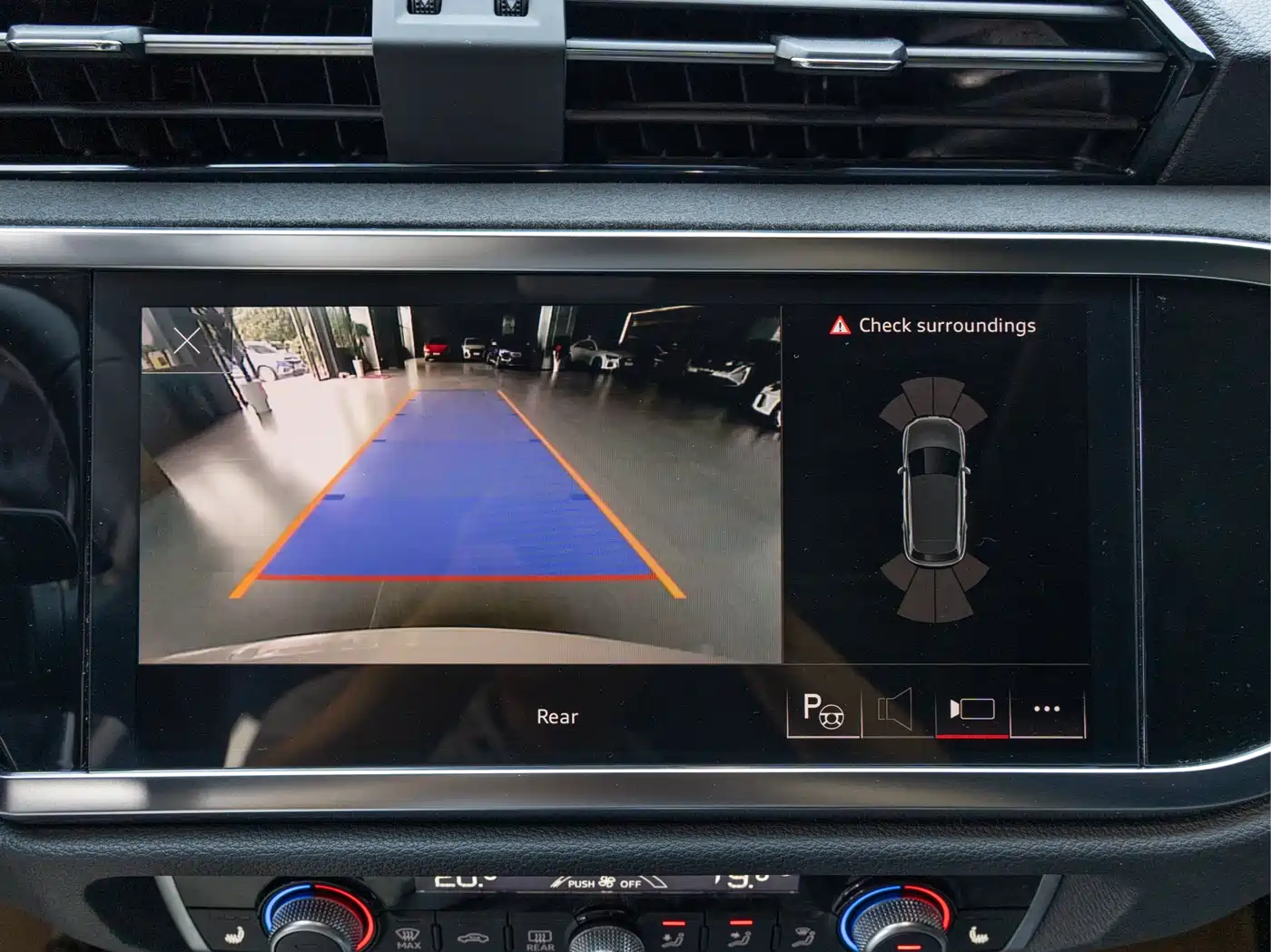 Audi Q3 2023 35 TFSI Fashion Dynamic (1.4T) фото 15