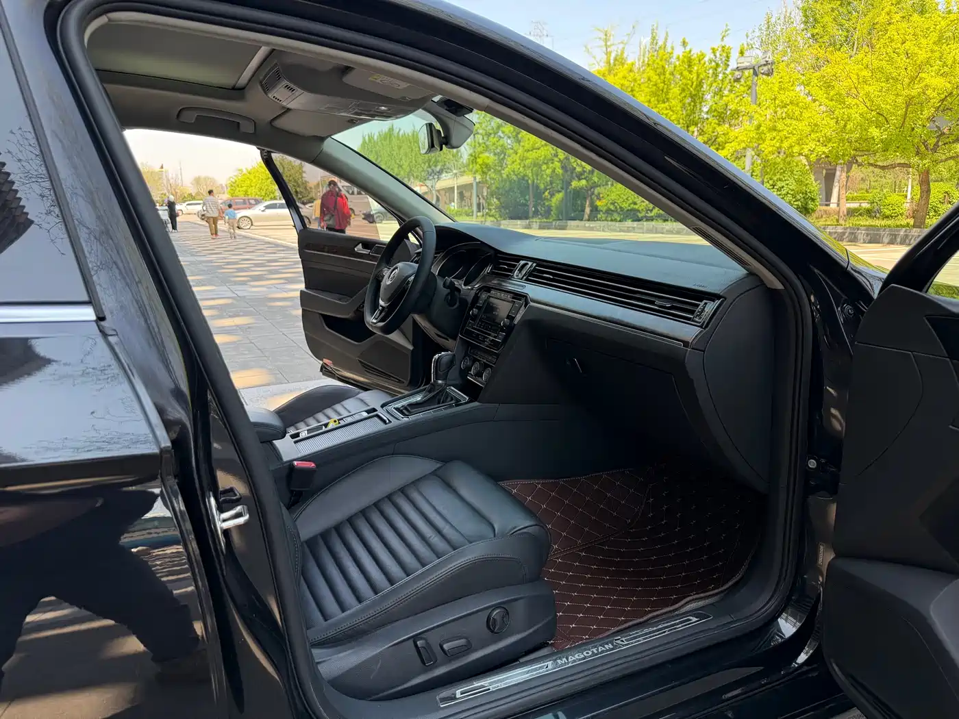 Volkswagen Magotan 2018 Facelift 330TSI DSG Luxury фото 17