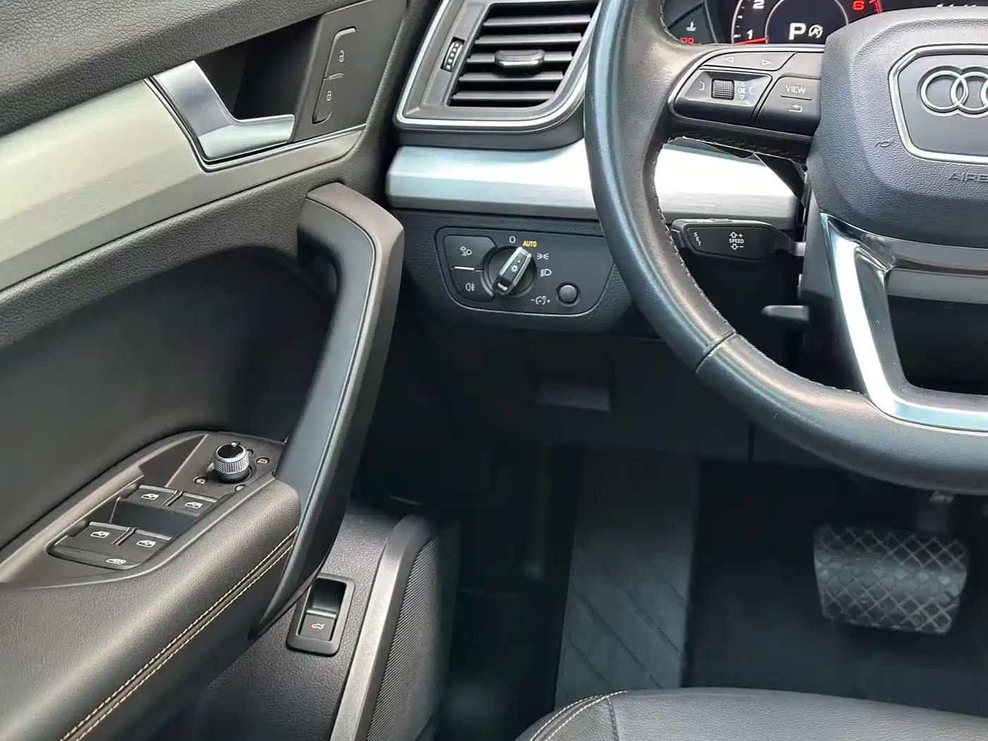 Audi Q5L 2018 2018 40 TFSI Prestige Fashion (China V)