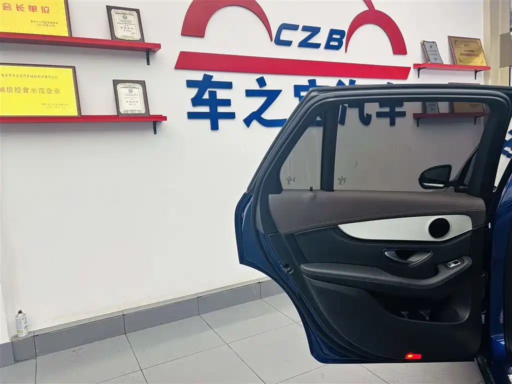 Mercedes-Benz GLC 2019 Model GLC 200 L 4MATIC фото 24