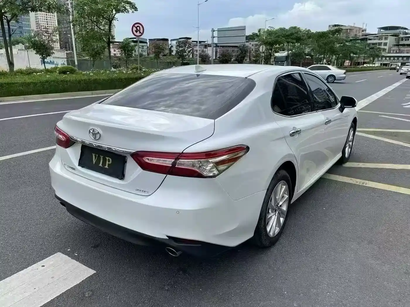 Toyota Camry 2021 2.0G Luxury Edition фото 7