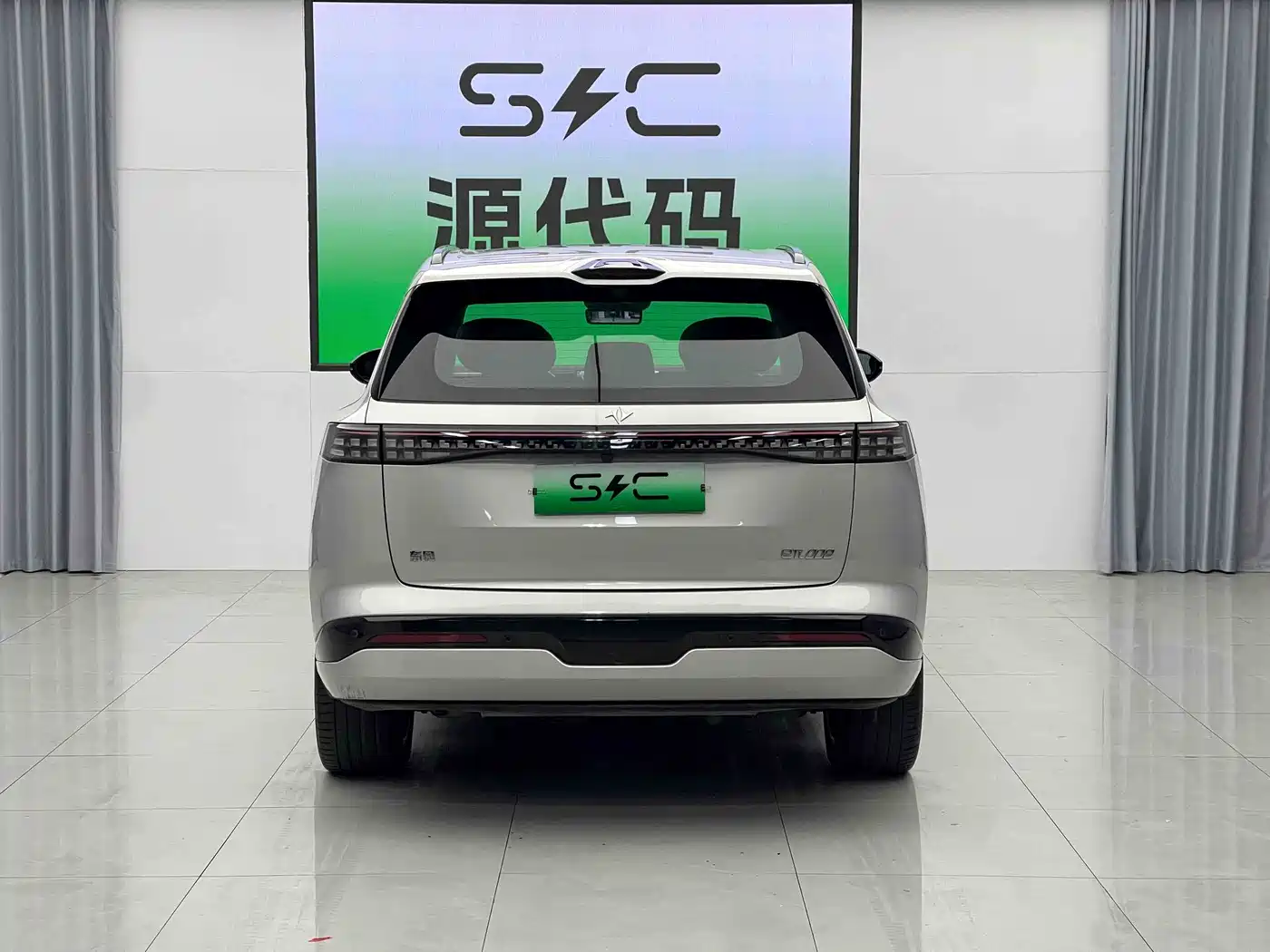 Dongfeng Yipai eπ008 2024 2025 210Ultra Range Extender 5-Seater