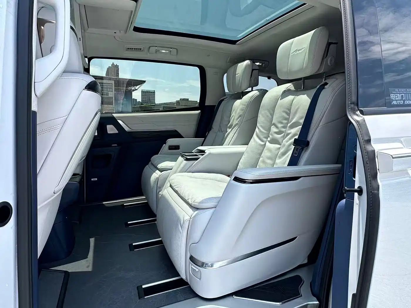 Buick Century 2025 2025 2.0T 7-Seater World Edition