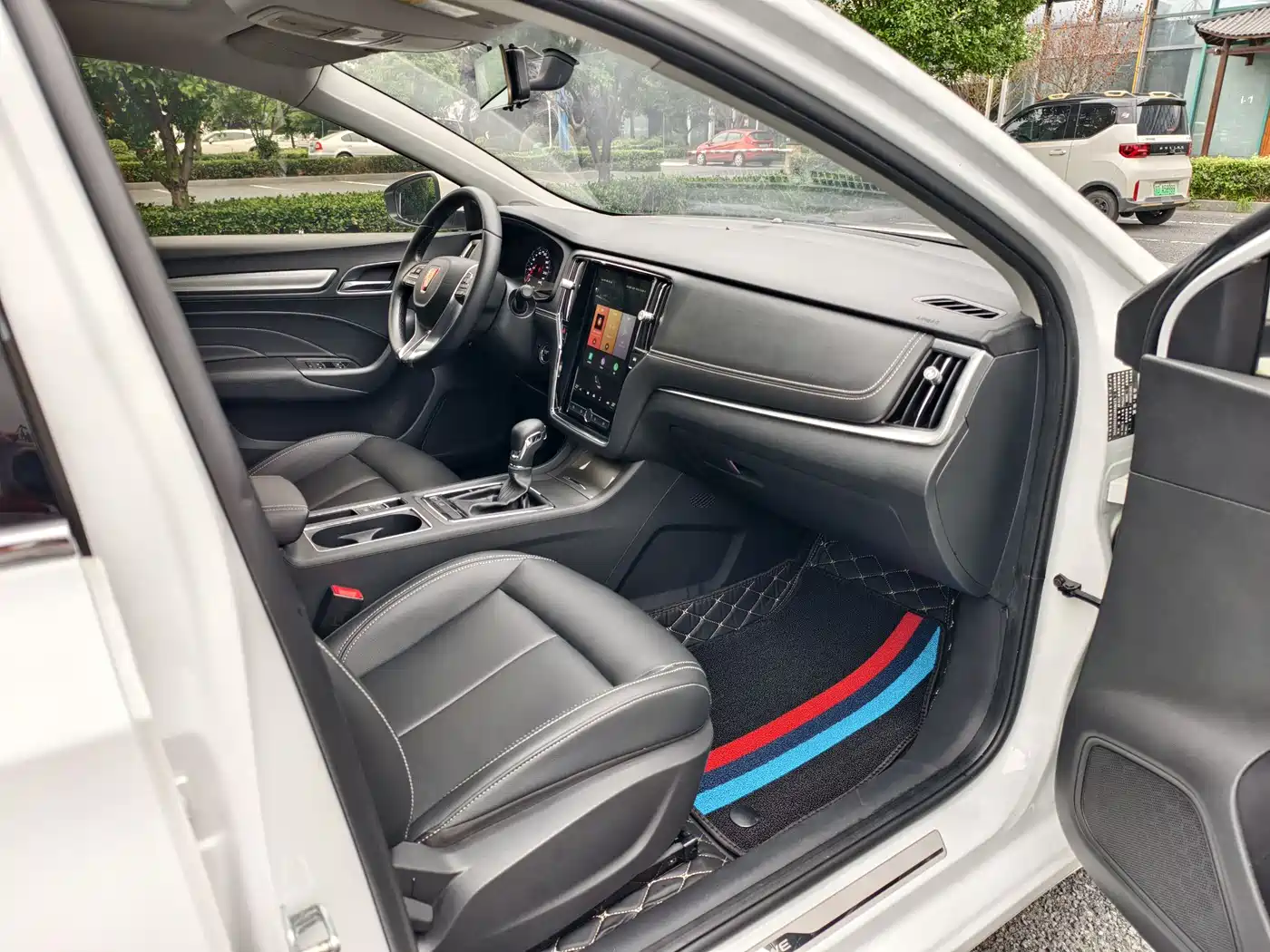 Фото 26 - Roewe i6
